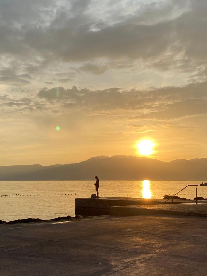 Volcano Rijeka Exterior foto