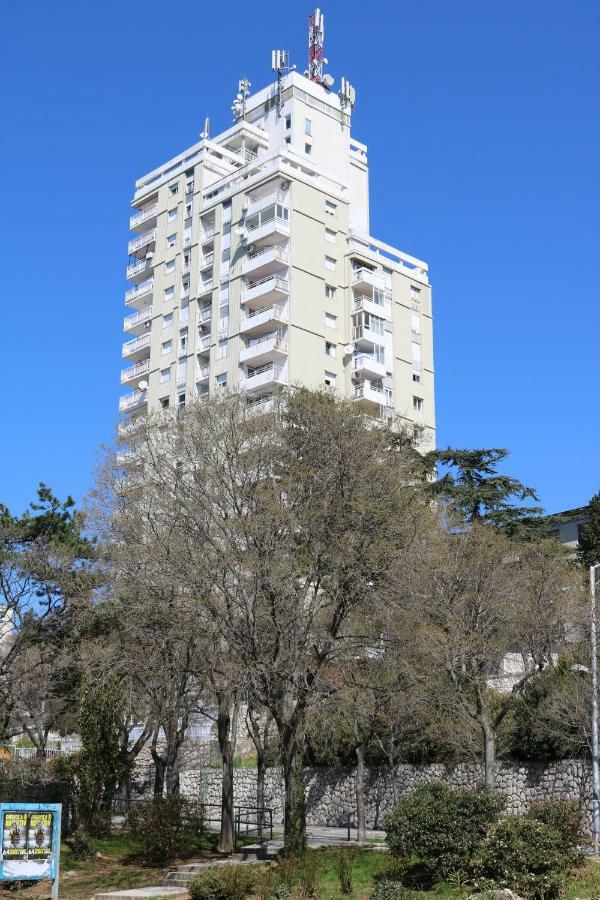 Volcano Rijeka Exterior foto
